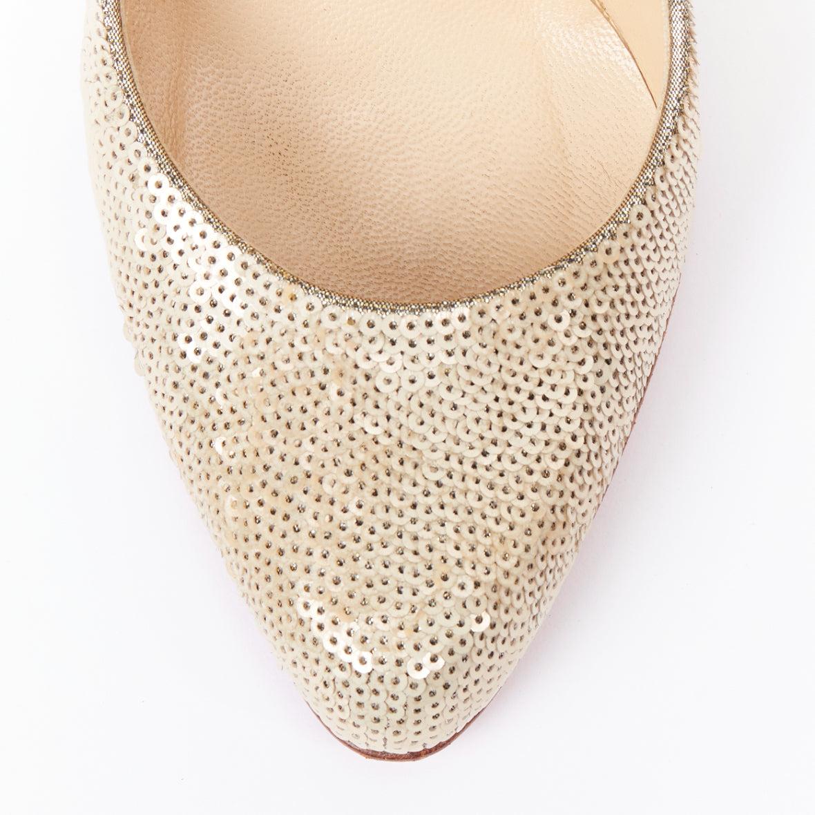 CHRISTIAN LOUBOUTIN Fifi 100 goldfarbene Pailletten-Pumps mit mandelförmiger Zehe EU37.5 im Angebot 1