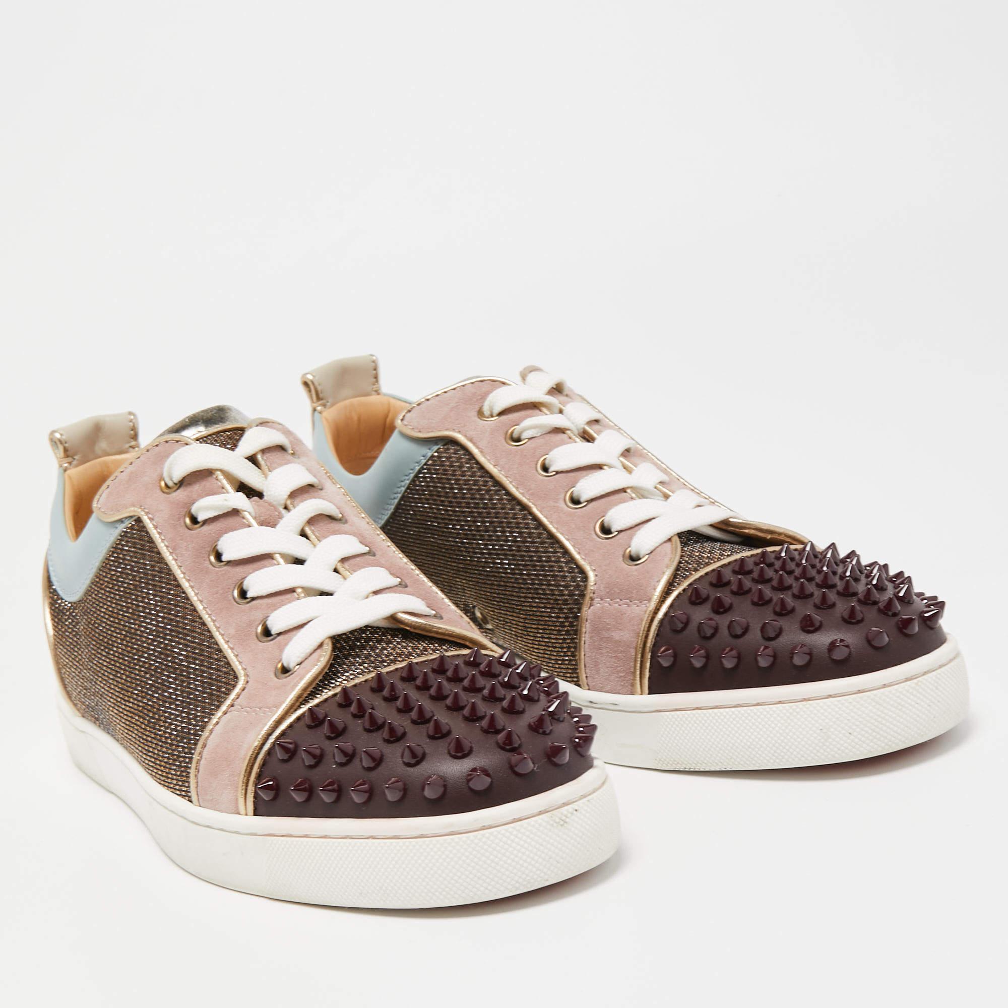 Christian Louboutin Glitter Mesh and Leather  Low Top Sneakers Size 42.5 In Good Condition In Dubai, Al Qouz 2