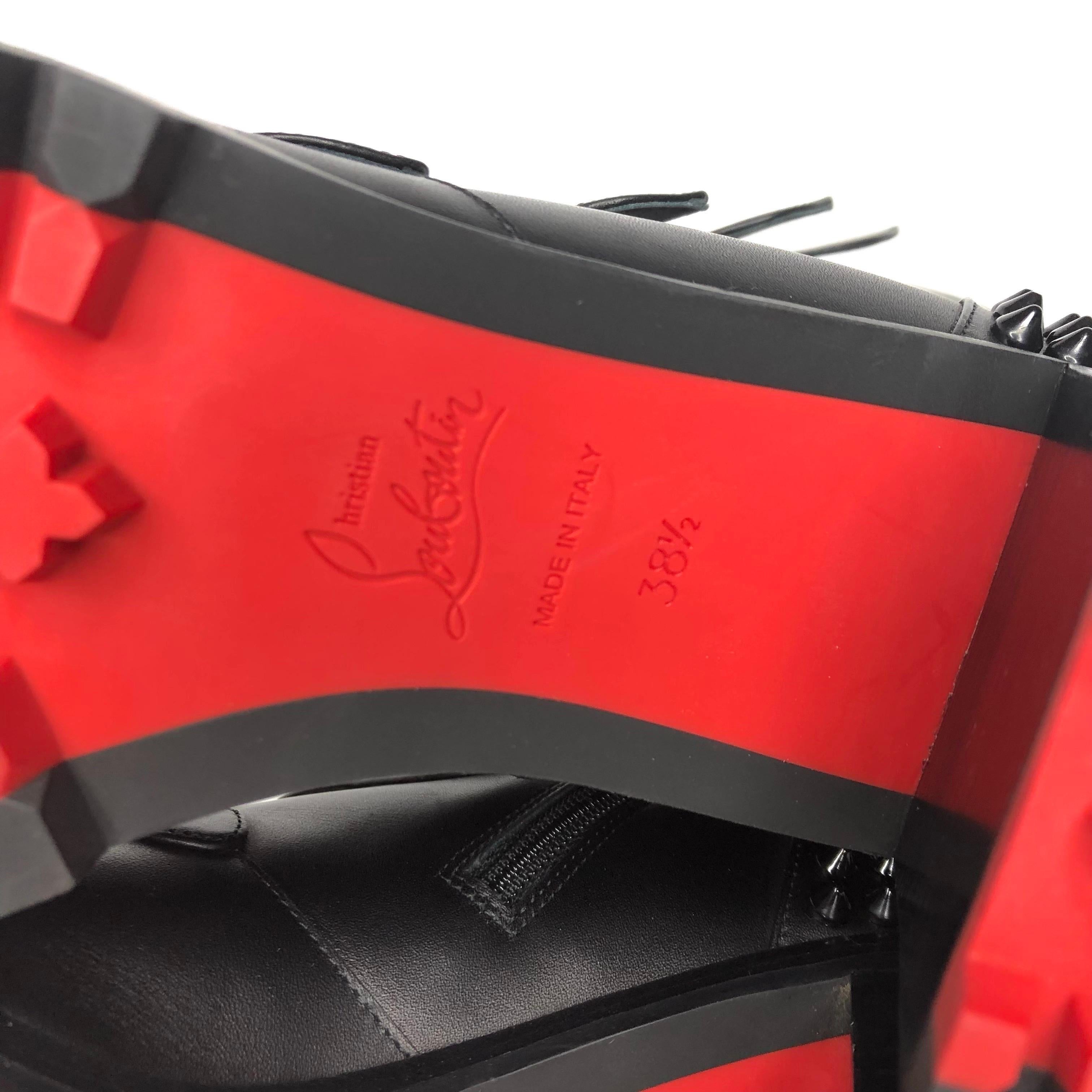 Christian Louboutin Glorymount 70 Spike Buckle Detail Lug Sole Boots 38.5 en vente 3