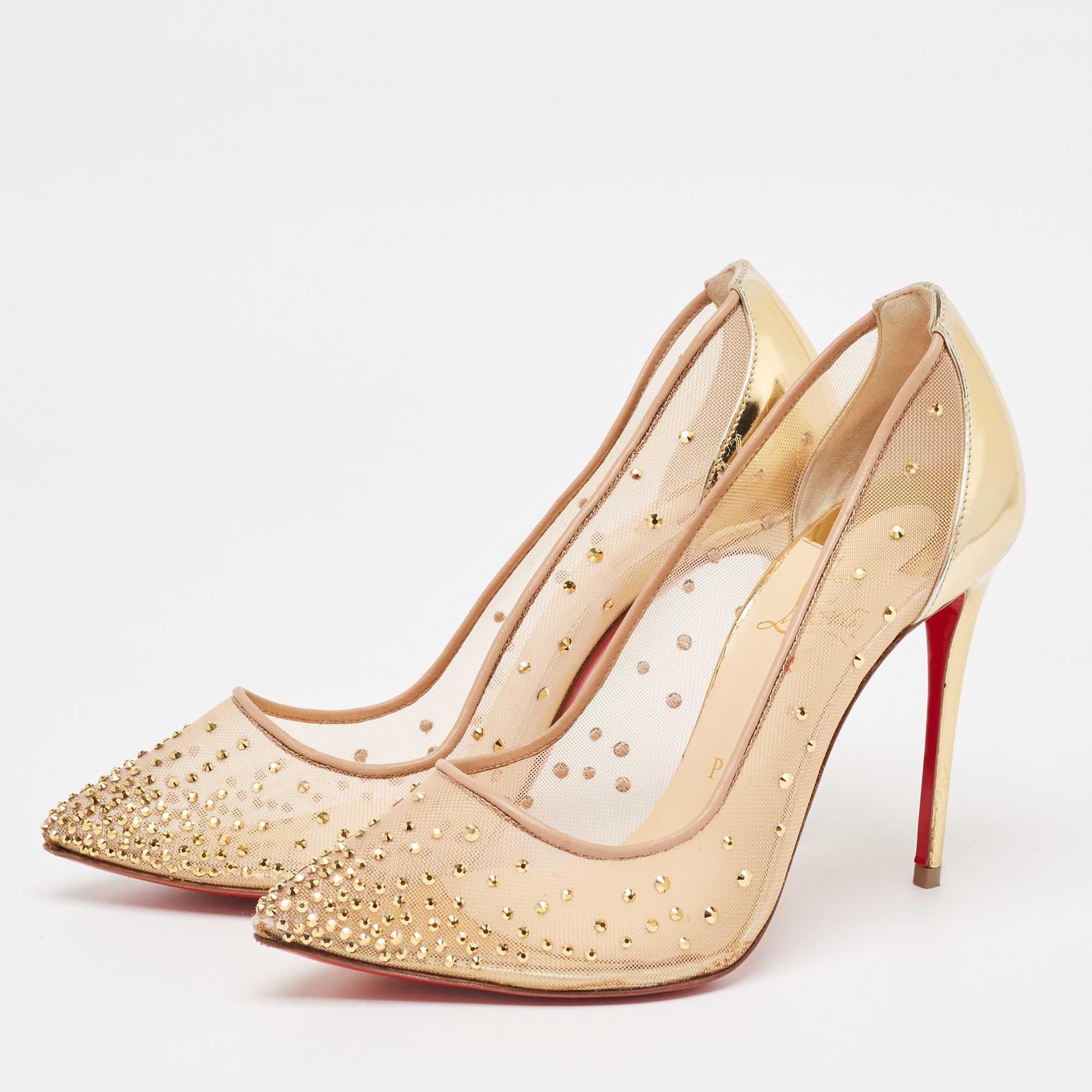 Wonderfully crafted shoes added with notable elements to fit well and pair perfectly with all your plans. Make these designer pumps yours today