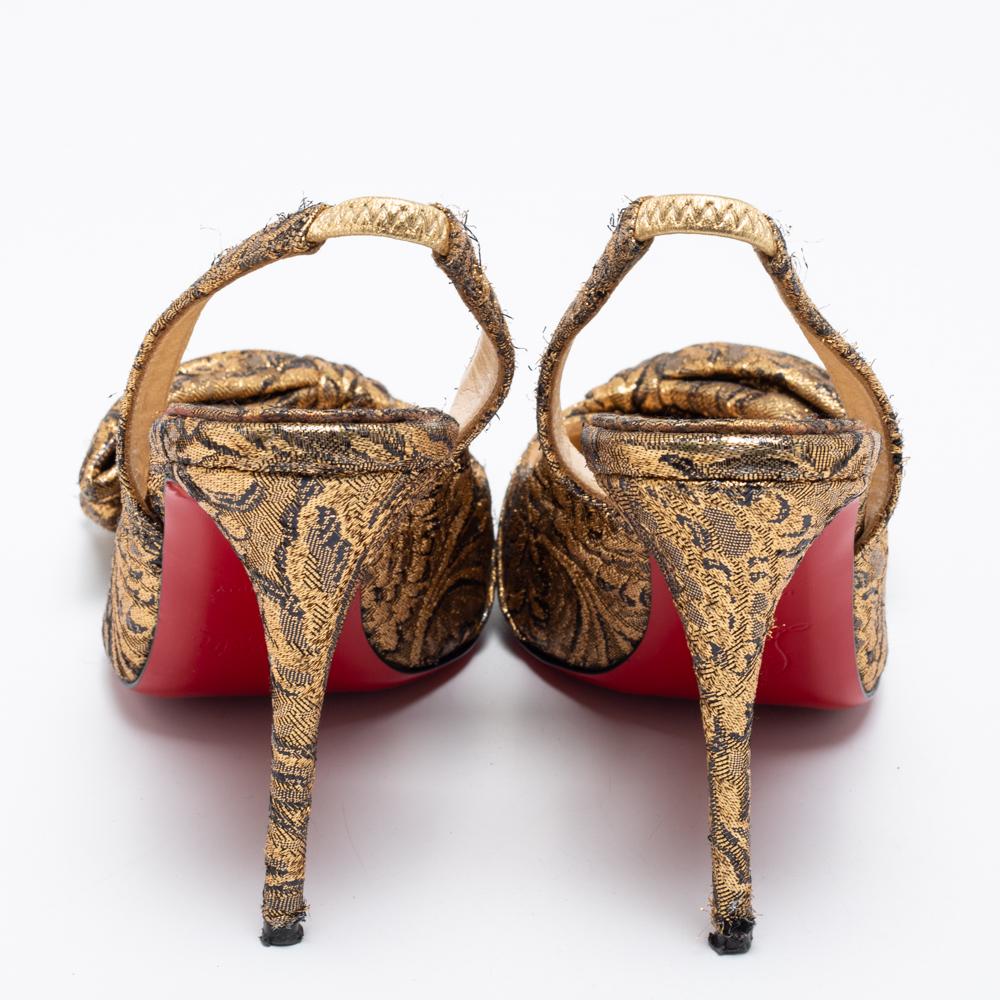 Women's Christian Louboutin Gold Brocade Fabric Kirazissimo Slingback Sandals Size 37.5 For Sale