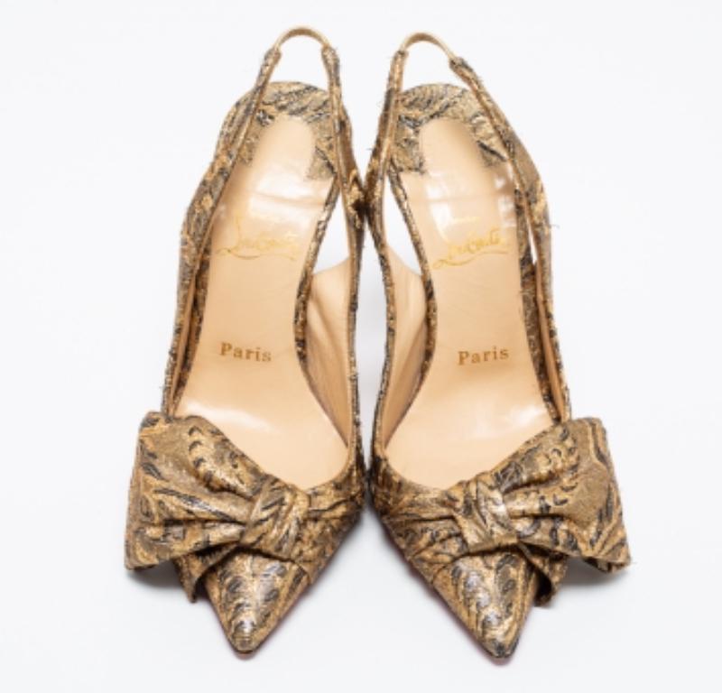 Christian Louboutin Sandalias de tela brocada dorada Kirazissimo Slingback Talla 37.5 en venta 1