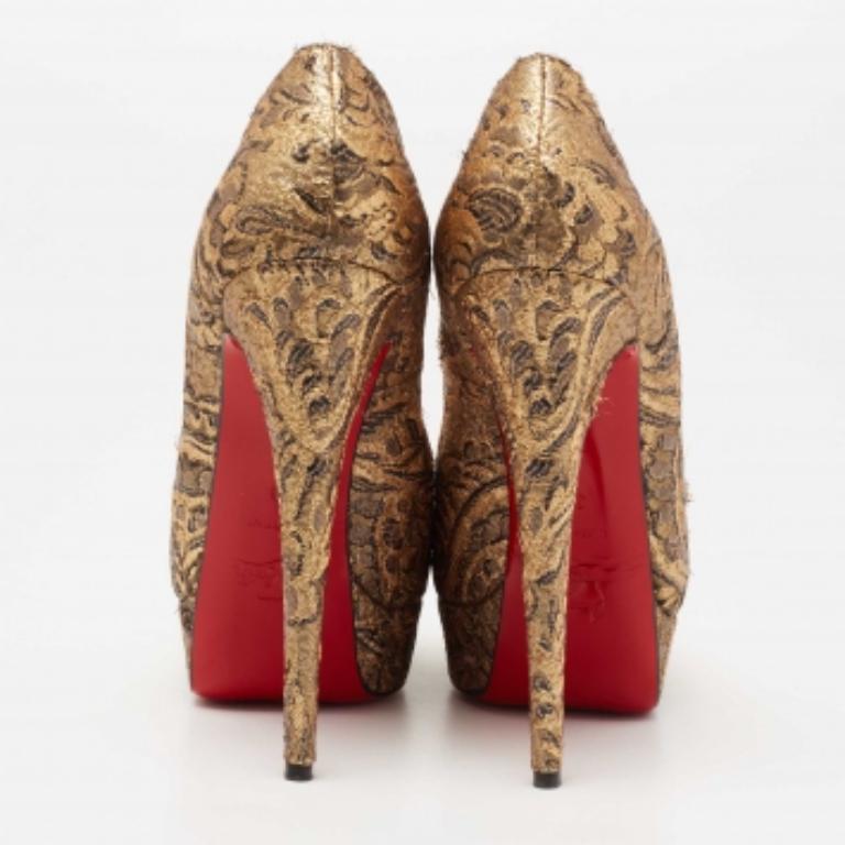 De las mujeres Christian Louboutin Bombas de plataforma Lady Peep-Toe de tejido brocado dorado talla 38 en venta