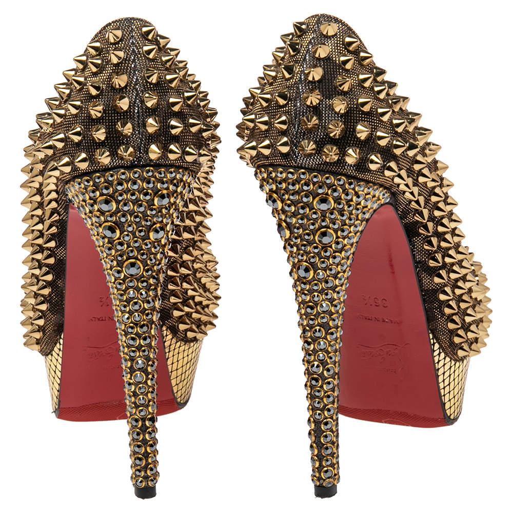 Christian Louboutin Gold Fabric Lady Peep Toe Spike Platform Pumps Size 36.5 In Good Condition In Dubai, Al Qouz 2