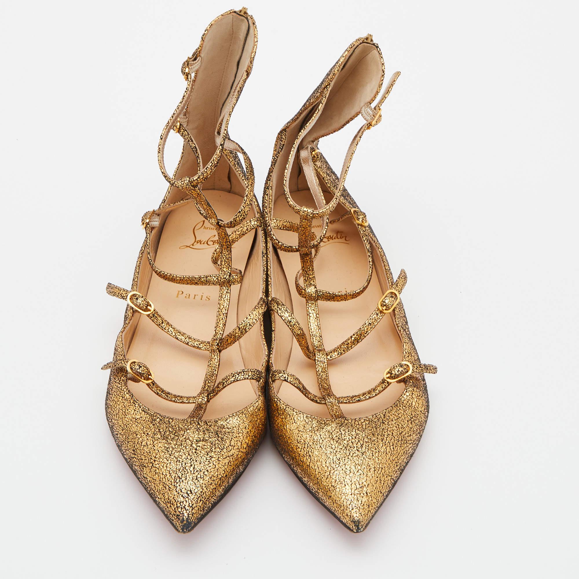 Christian Louboutin - Chaussures de ballet en cuir doré à paillettes « Muse Cage », taille 39
