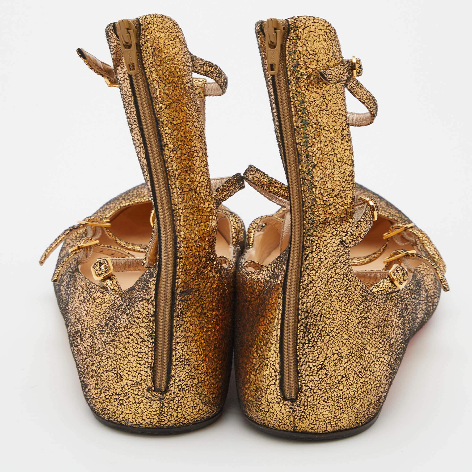 Marron Christian Louboutin - Chaussures de ballet en cuir doré à paillettes « Muse Cage », taille 39 en vente
