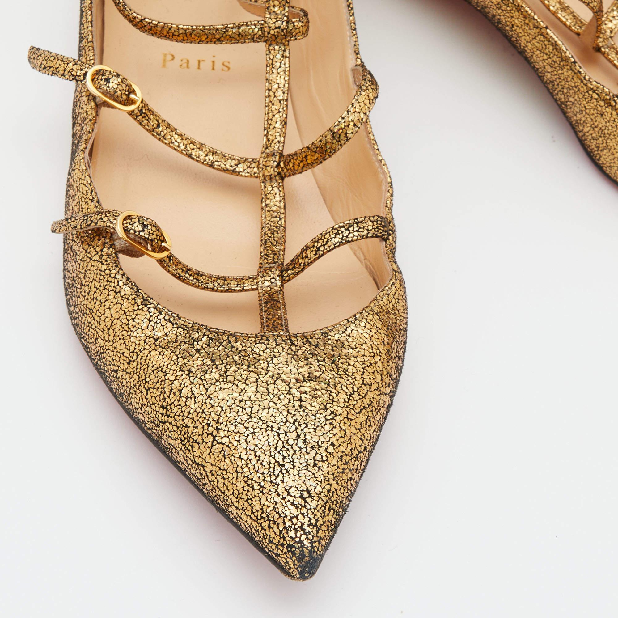 Christian Louboutin - Chaussures de ballet en cuir doré à paillettes « Muse Cage », taille 39 en vente 1