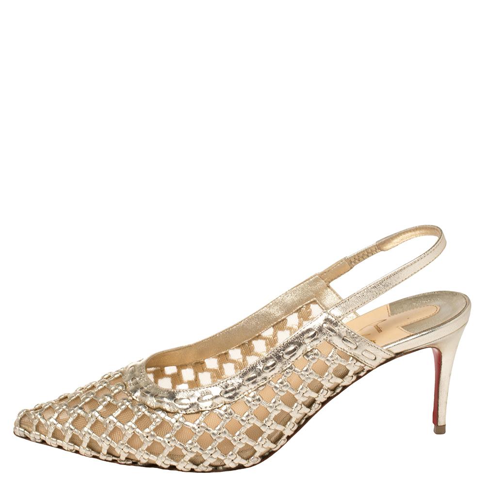 To give you an extraordinary experience, Christian Louboutin brings you this pair of sandals that will elongate your feet and give you confidence in every step. They come with a leather & mesh body styled with pointed toes and slingback straps. The