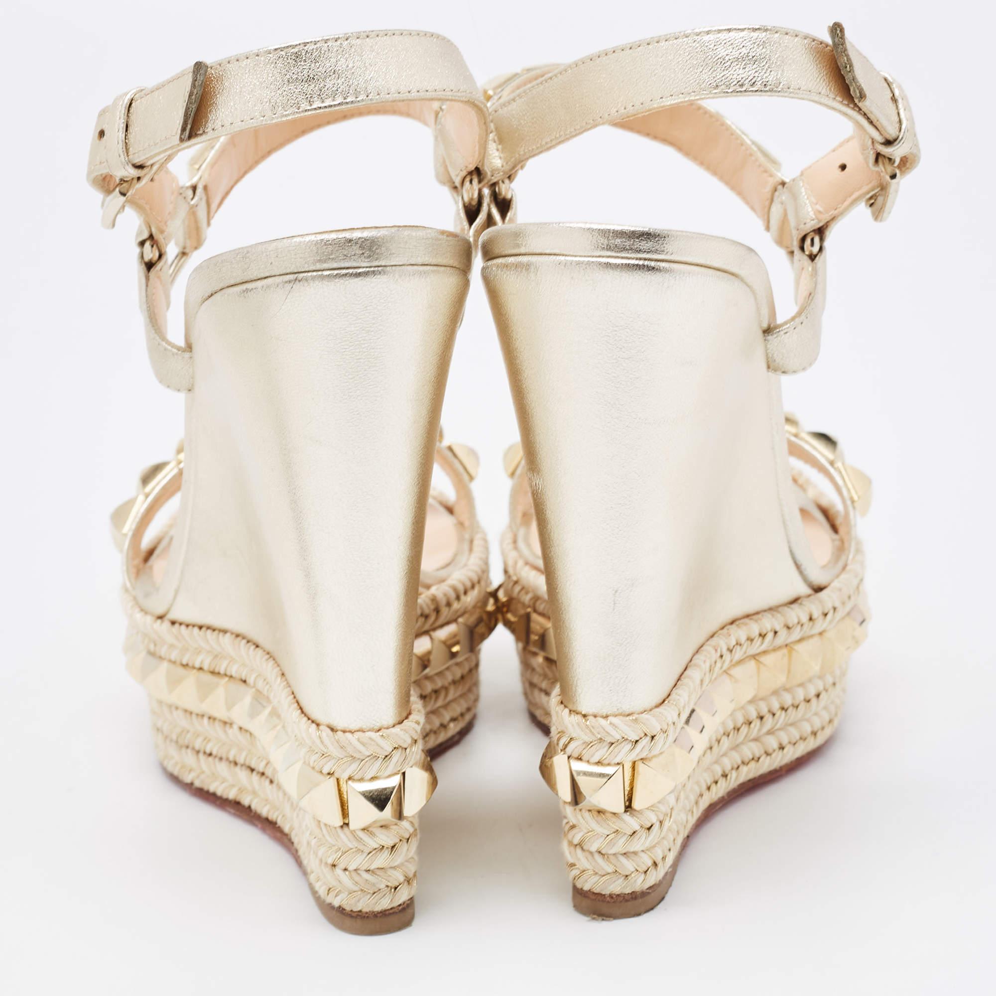 Christian Louboutin Gold Leather Cataclou Wedge Sandals Size 37 In Good Condition In Dubai, Al Qouz 2