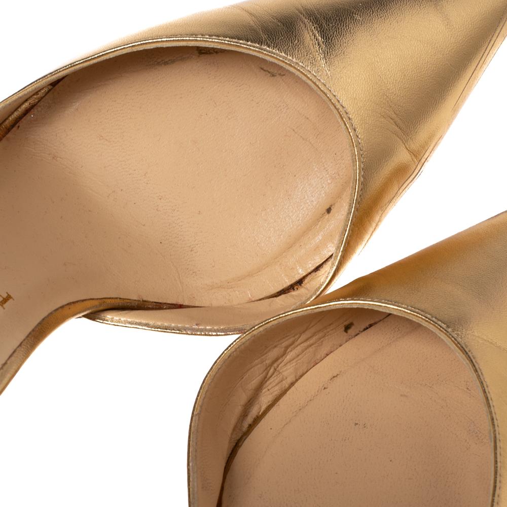Christian Louboutin Gold Leather Iriza D'orsay Pumps Size 39 In Good Condition In Dubai, Al Qouz 2