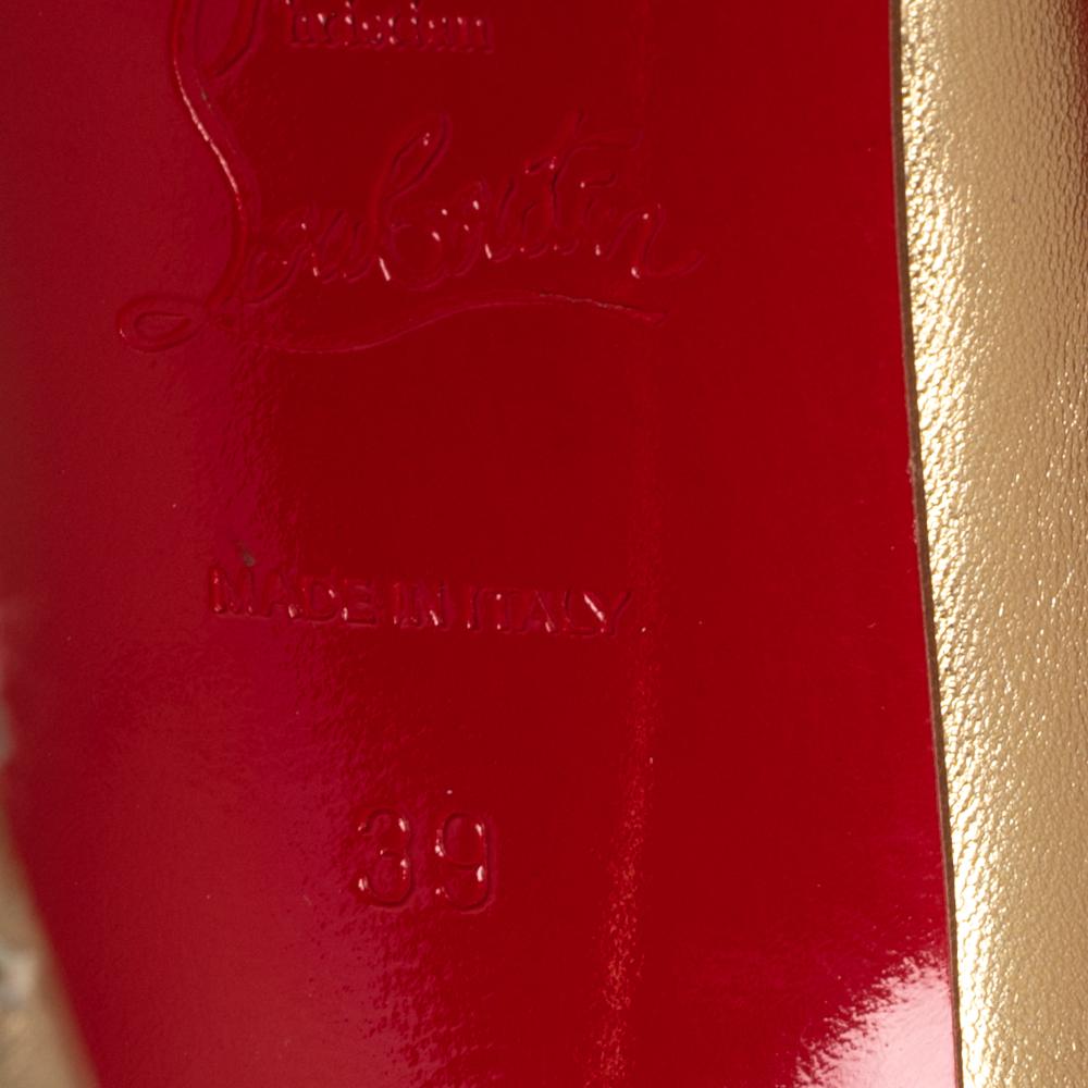 Christian Louboutin Gold Leather Iriza D'orsay Pumps Size 39 In Good Condition In Dubai, Al Qouz 2