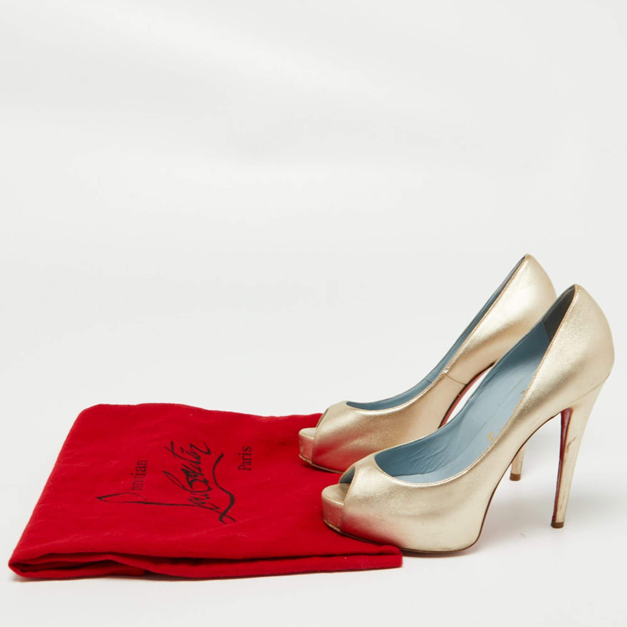 Christian Louboutin Gold Leather Very Prive Pumps Size 38.5 For Sale 6