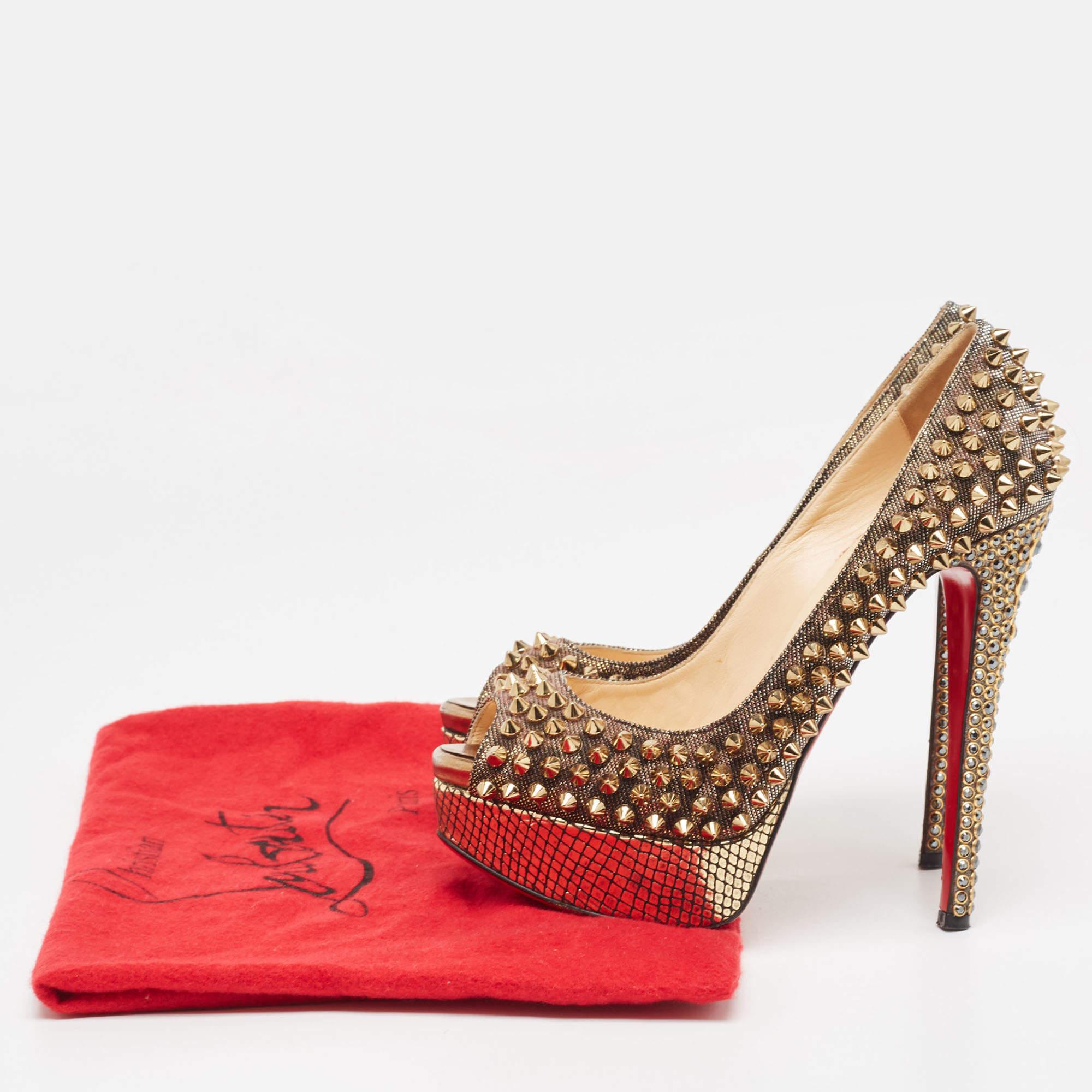Christian Louboutin Gold Lurex Fabric Lady Peep Spike Pumps Size 35.5 For Sale 2