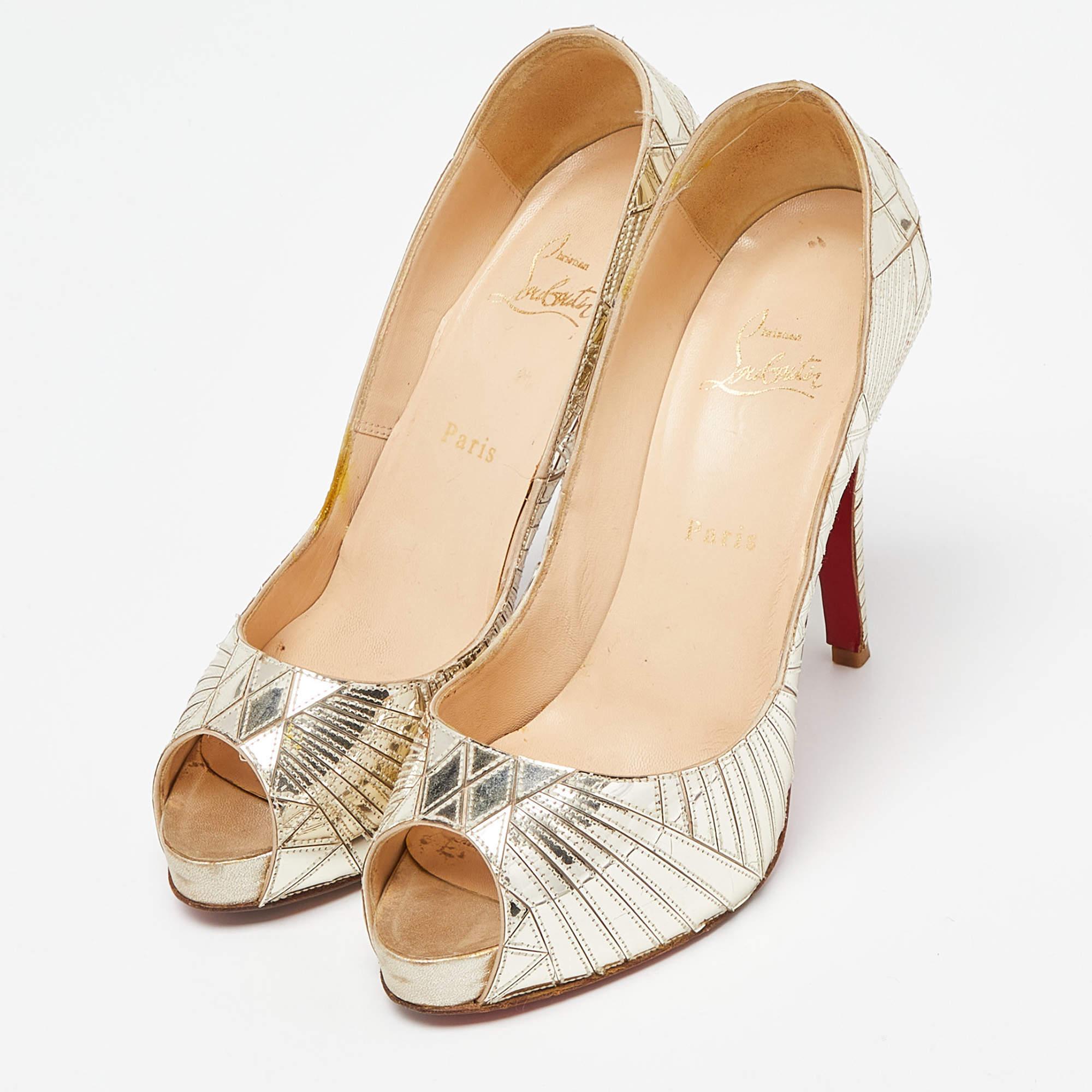 Christian Louboutin Gold PVC Peep Toe Art Deco Pumps Size 39 For Sale 1