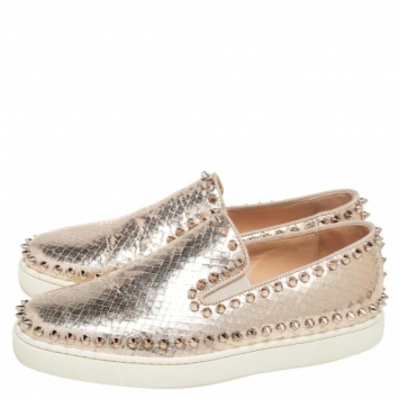 Christian Louboutin Gold Python Embossd  Leather Spike Slip On Sneakers Size 37 im Angebot 3