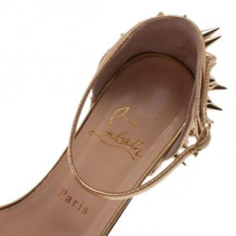Christian Louboutin - Sandales Druide en cuir à pointes dorées, taille 38 en vente 5