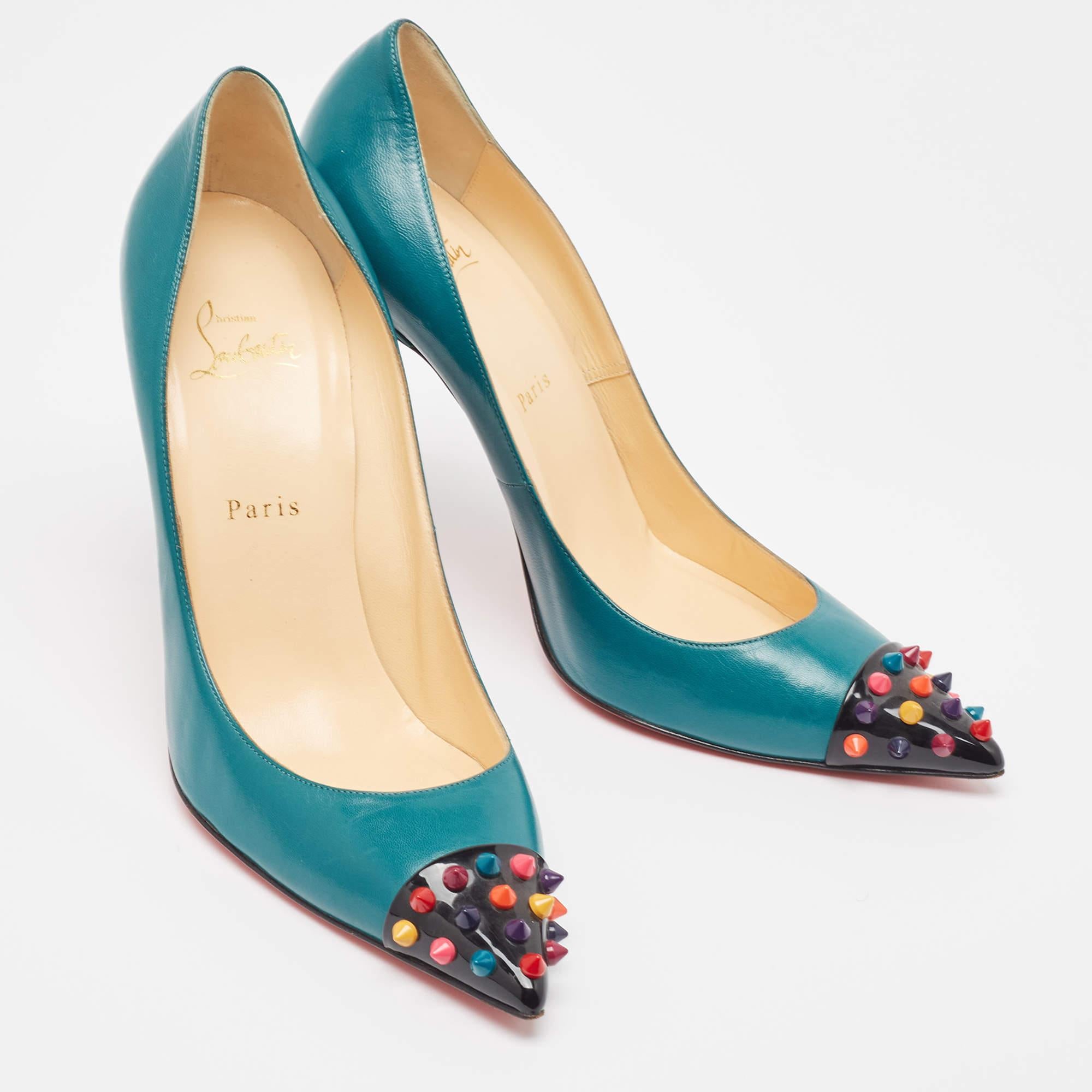 Christian Louboutin Green Leather Geo Pumps Size 41 In Good Condition For Sale In Dubai, Al Qouz 2