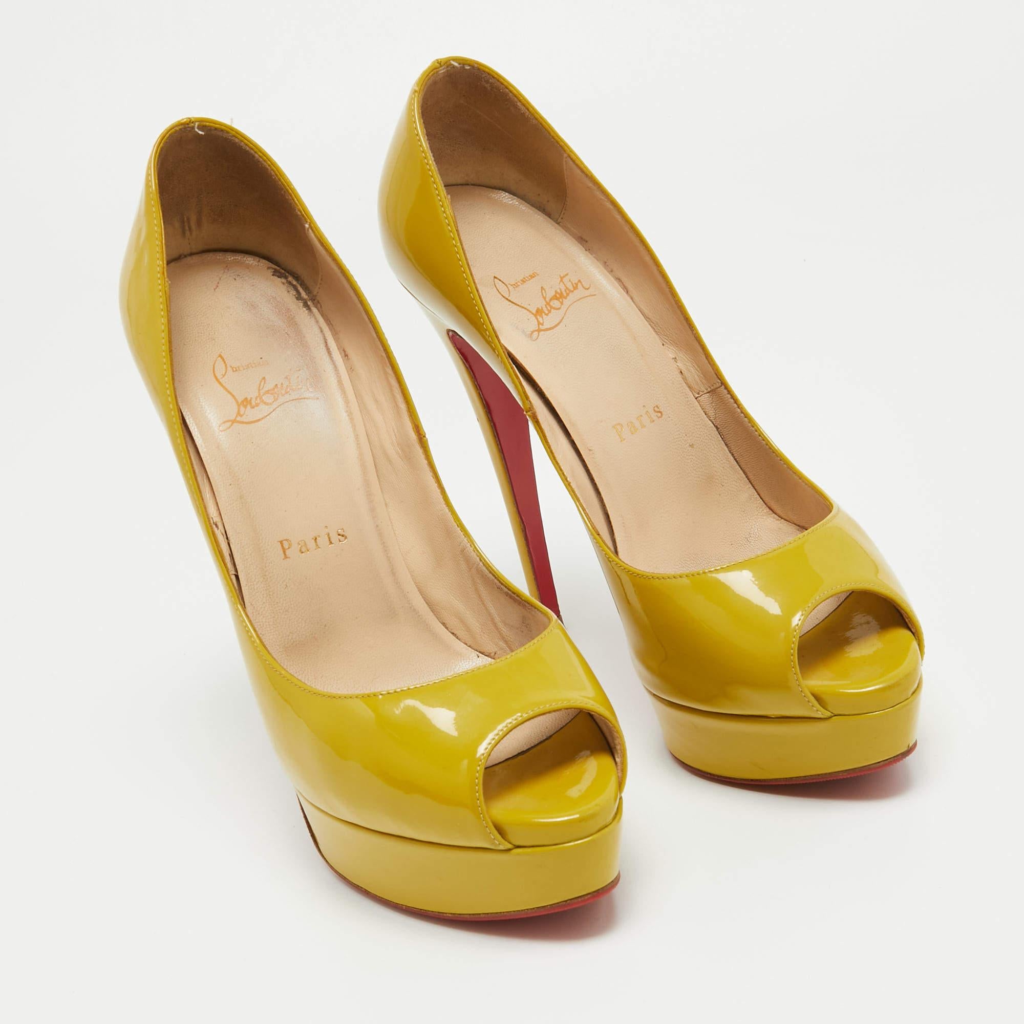 Christian Louboutin Green Patent Lady Peep Pumps Size 38 In Good Condition In Dubai, Al Qouz 2