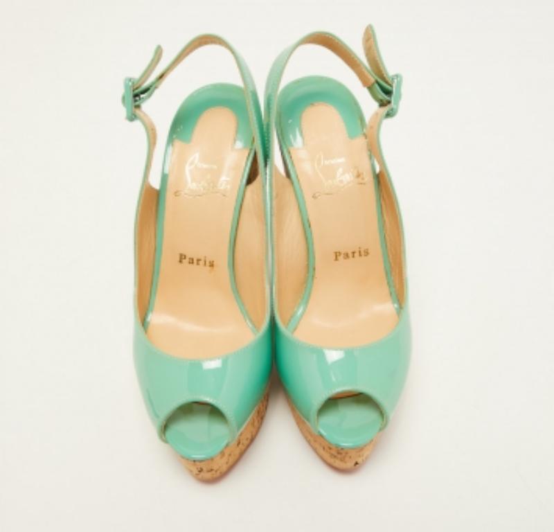 Christian Louboutin - Sandales compensées Une Plume Cork en cuir verni vert, taille 37,5 en vente 3