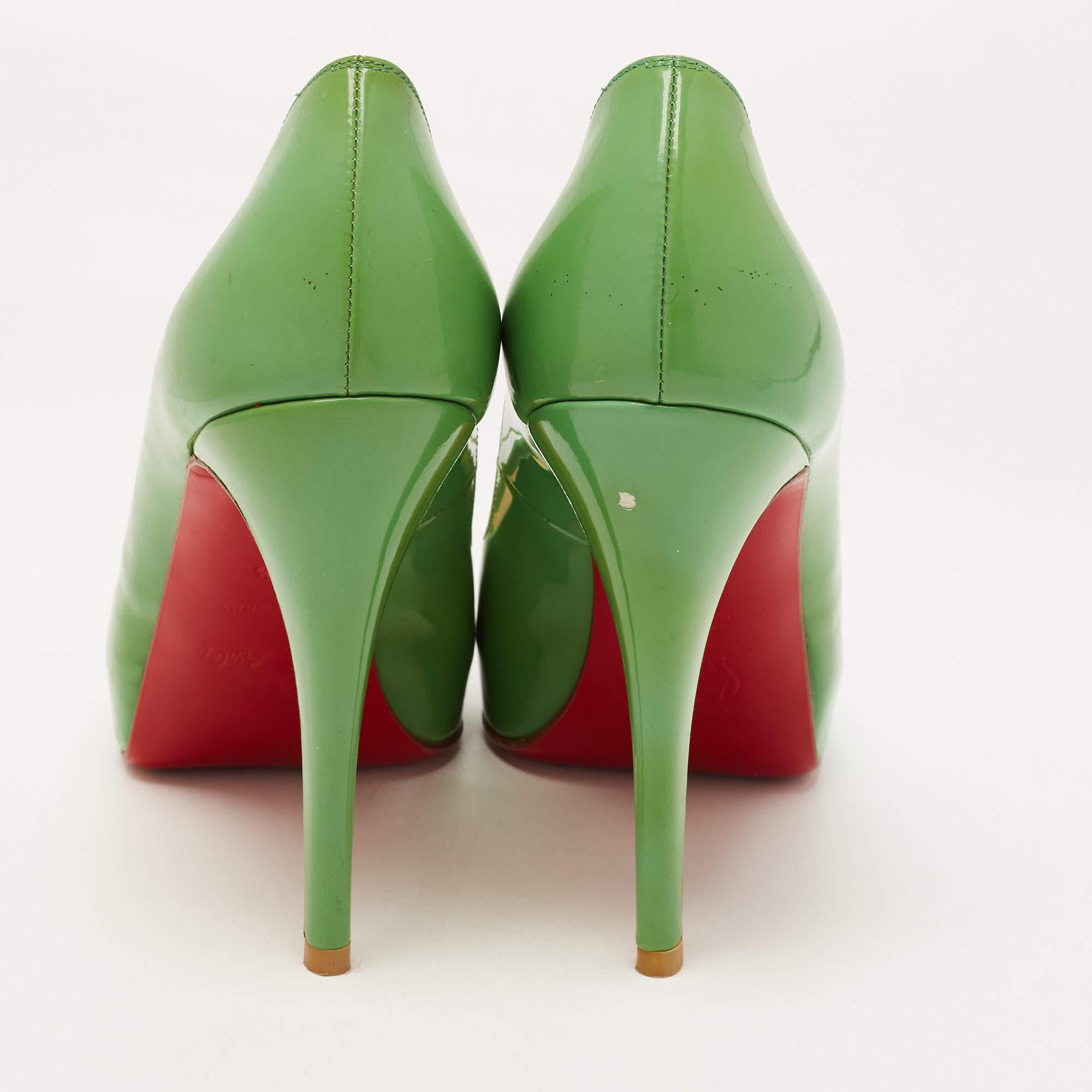 Christian Louboutin Green Patent Leather Very Prive Pumps Size 38.5 For Sale 7