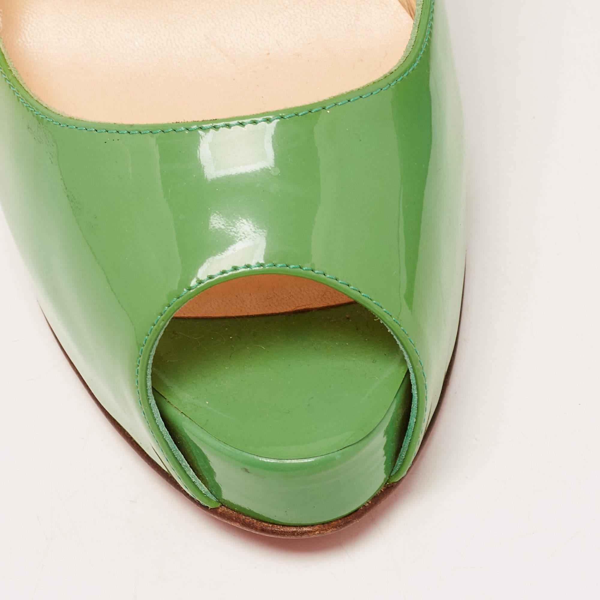 Christian Louboutin Green Patent Leather Very Prive Pumps Size 38.5 For Sale 8
