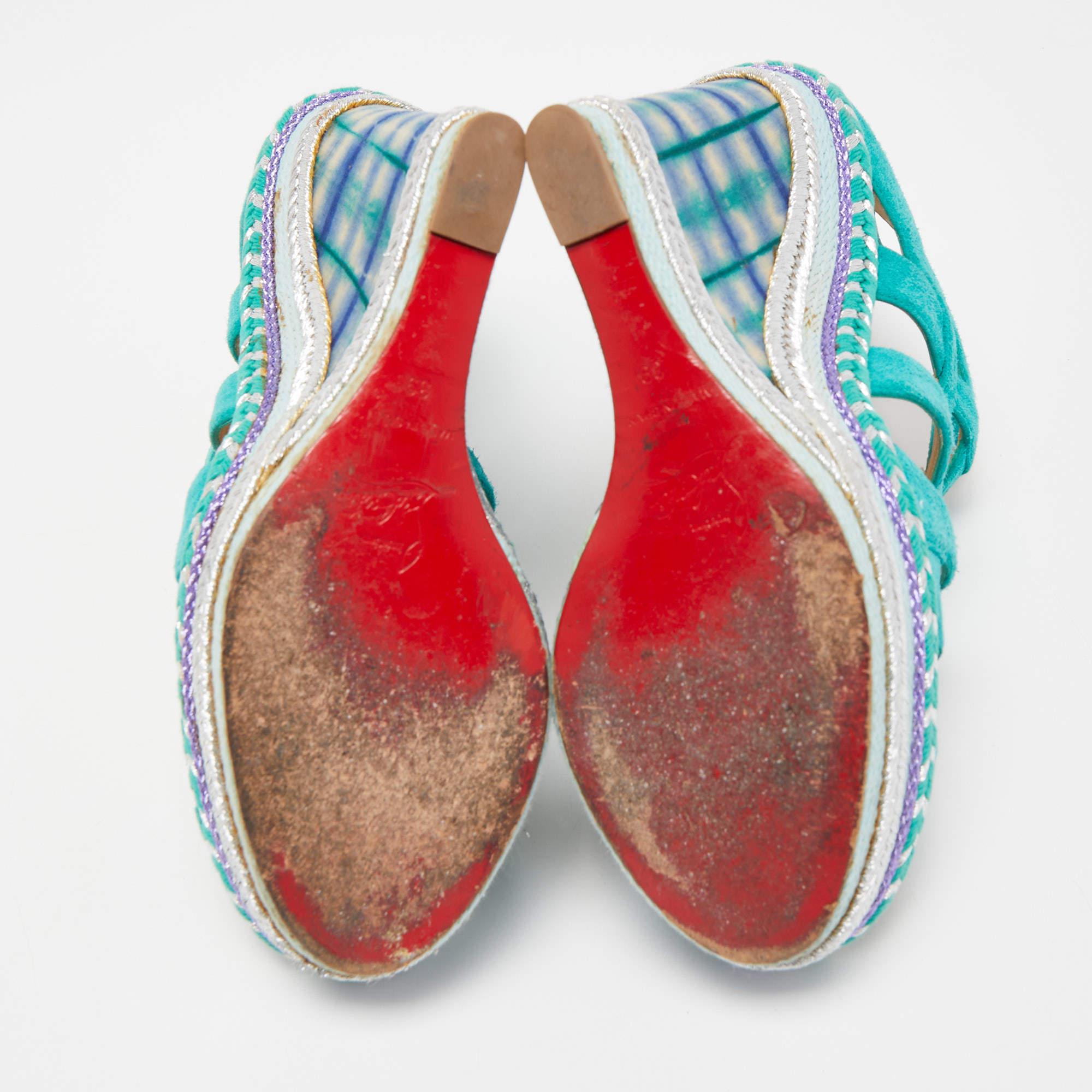 Christian Louboutin Espadrille à plateforme Tosca en daim vert à cage, taille 39 en vente 2