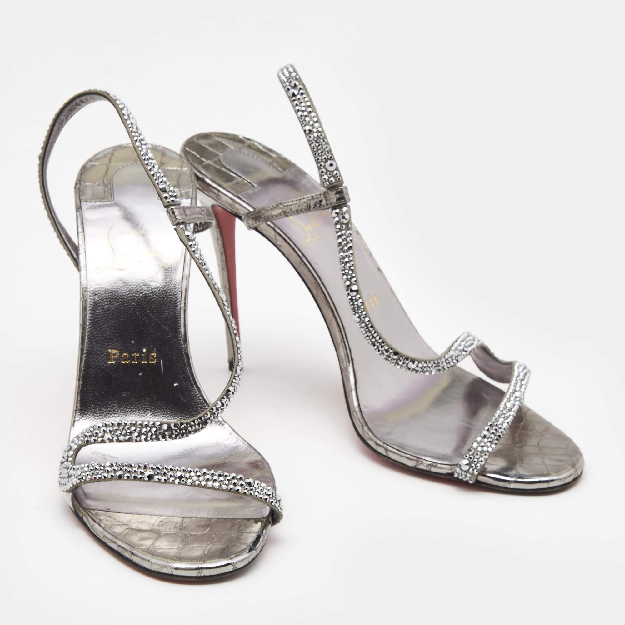 Christian Louboutin  Sandales Rosalie grises ornées de cristaux, taille 39,5 Pour femmes en vente