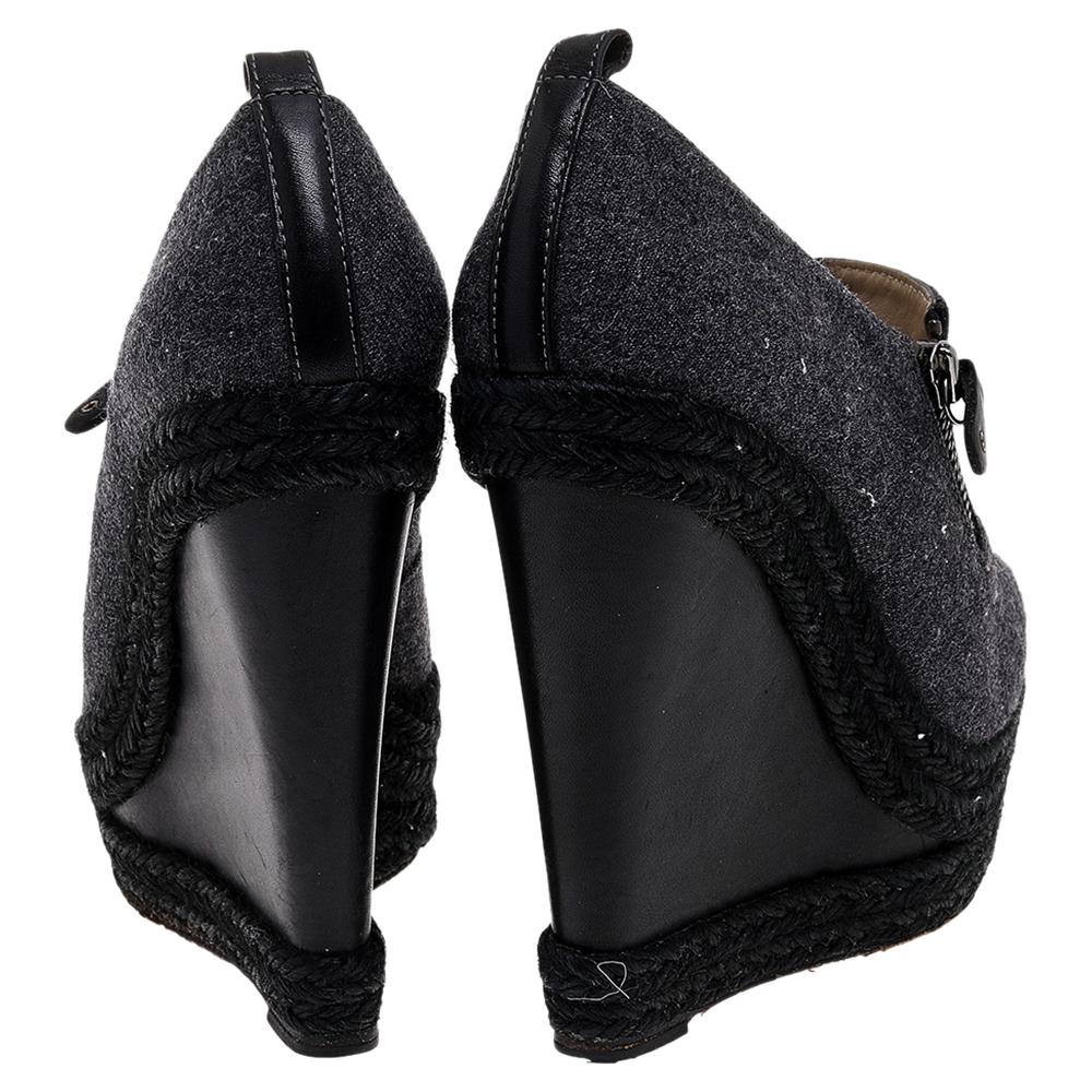Black Christian Louboutin Grey Fabric Deroba Peep Toe Espadrille Wedge Sandals Size 37 For Sale