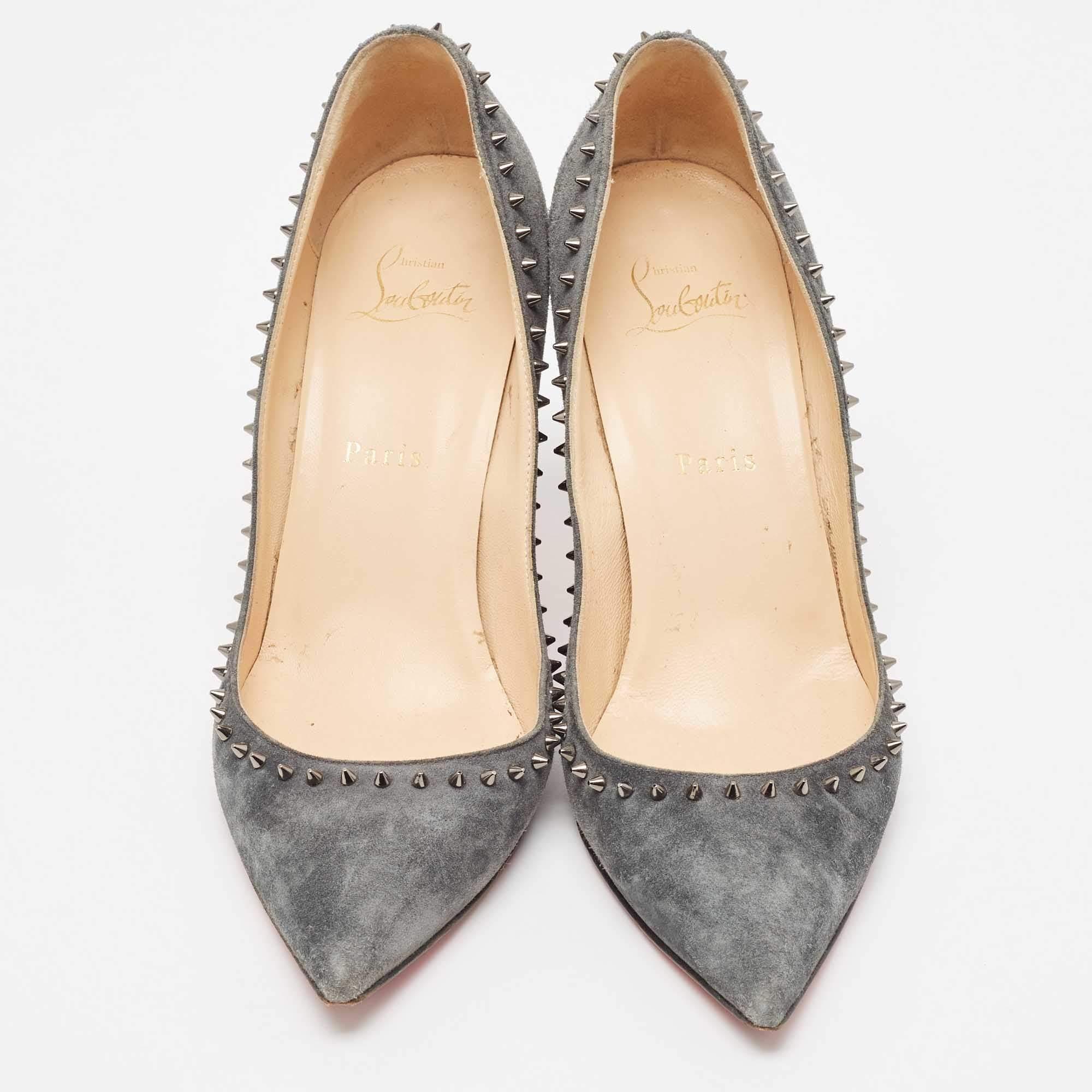 Christian Louboutin Grey Suede Anjalina Spike Pointed Toe Pumps Size 38.5 In Good Condition In Dubai, Al Qouz 2