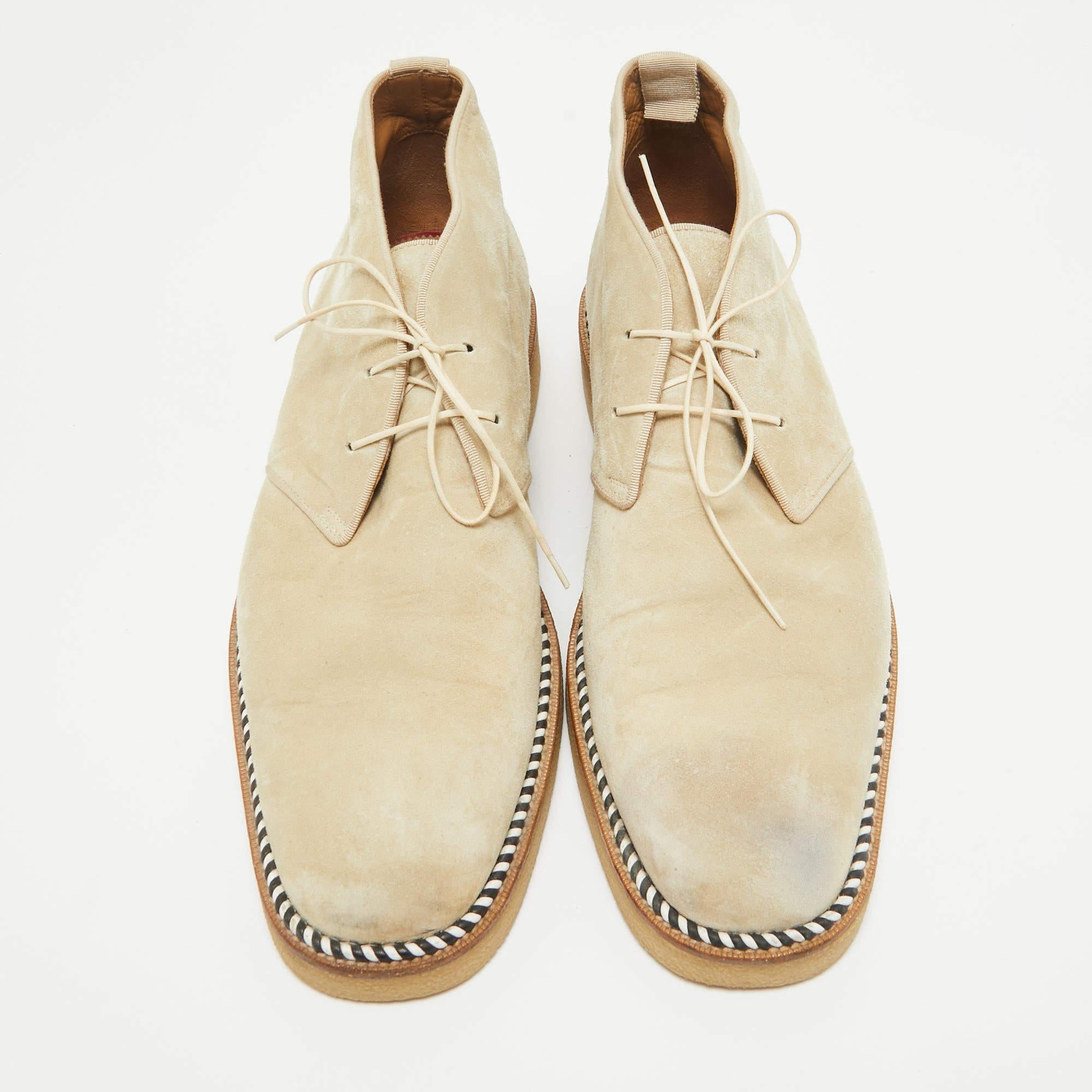 Beige Christian Louboutin - Bottes de longueur cheville en daim gris, taille 44 en vente