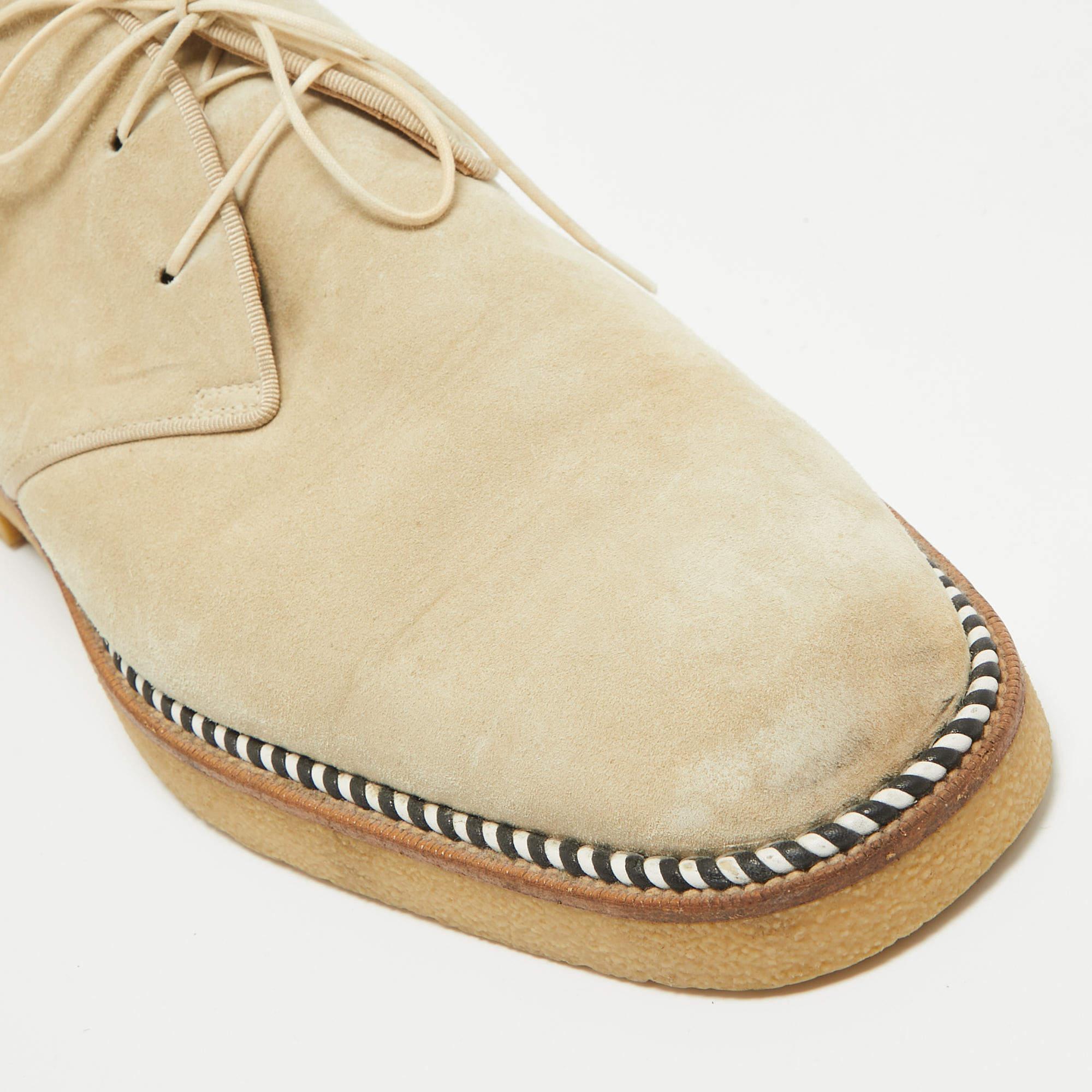 Christian Louboutin - Bottes de longueur cheville en daim gris, taille 44 en vente 3