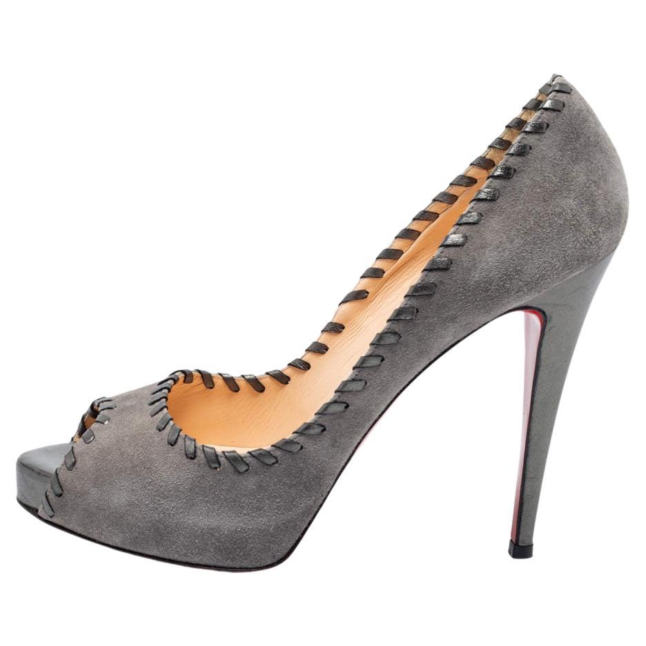 Christian Louboutin Grey Suede Whipstitch Very Prive Peep-Toe Pumps Size 41 For Sale