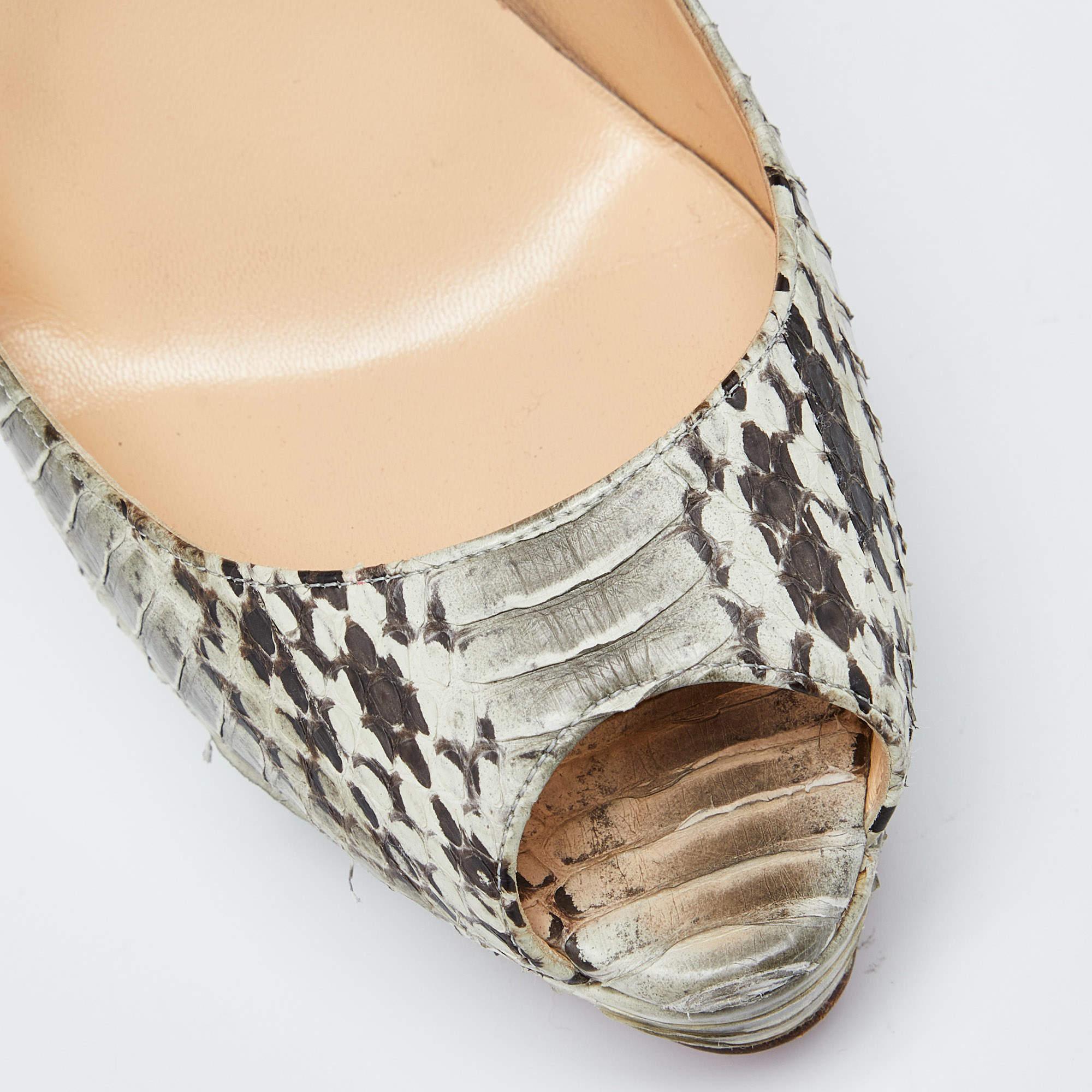 Christian Louboutin Grau Watersnake Leder Lady Peep Pumps Größe 40 im Angebot 3