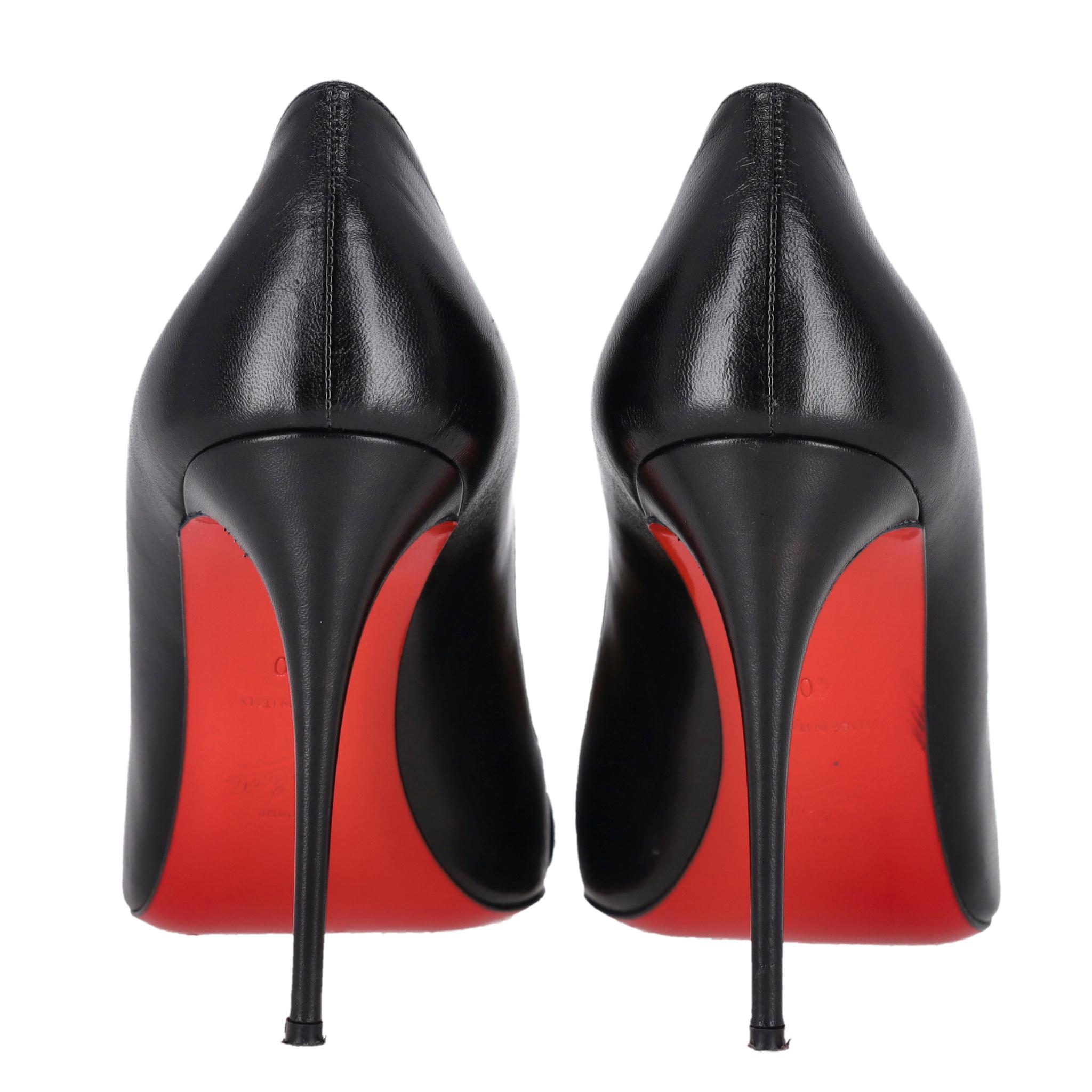 Donna Tacchi Christian Louboutin con punta in vernice con stampa leopardo in vendita