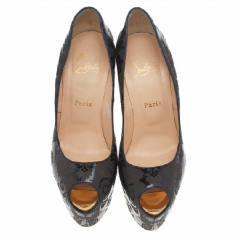 Christian Louboutin Alteza Arabesco Motivo Peep Toe Plataforma Bombas Tamaño 38.5 Negro en venta
