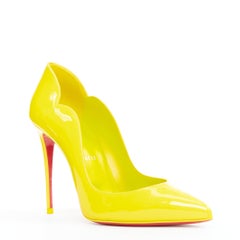CHRISTIAN LOUBOUTIN Hot Chick 100 Patent lemon scalloped point pump EU37.5