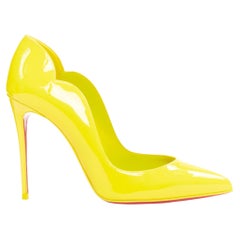CHRISTIAN LOUBOUTIN Hot Chick 100 Patent lemon scalloped point pump EU37.5