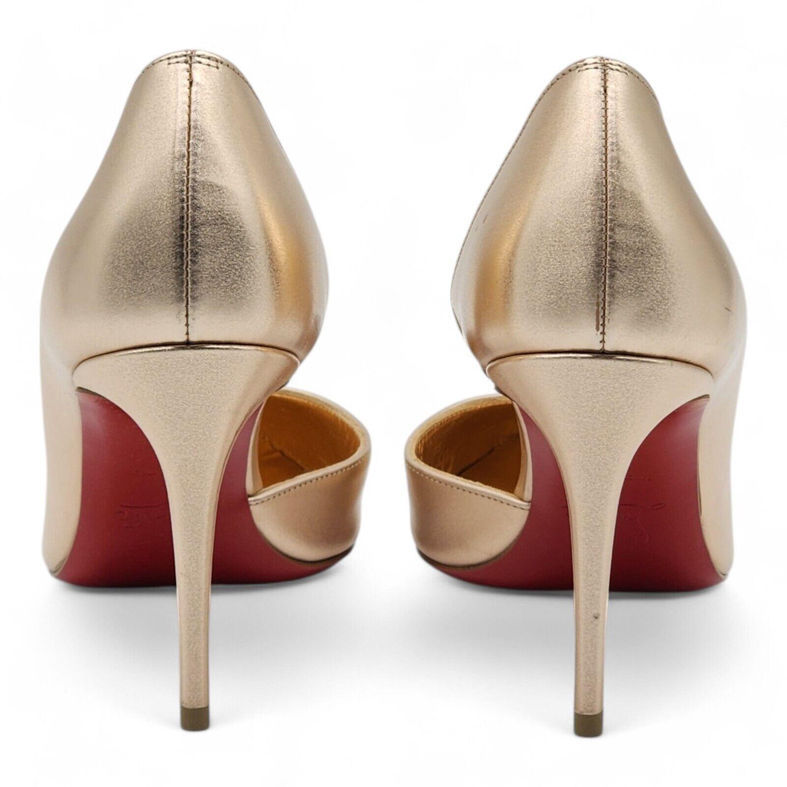 Brown Christian Louboutin Iriza Pumps Metallic Leather in Gold Size 38 For Sale