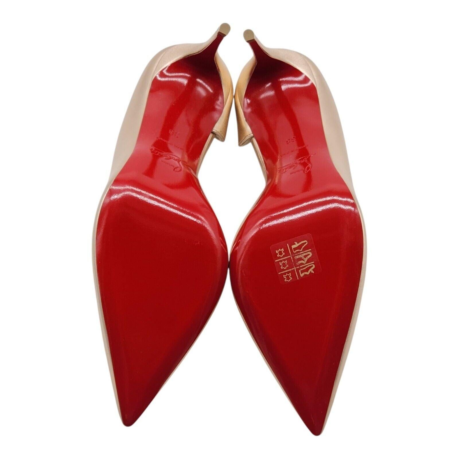Christian Louboutin Iriza Pumps Metallic Leather in Gold Size 38 In Excellent Condition For Sale In Los Angeles, CA