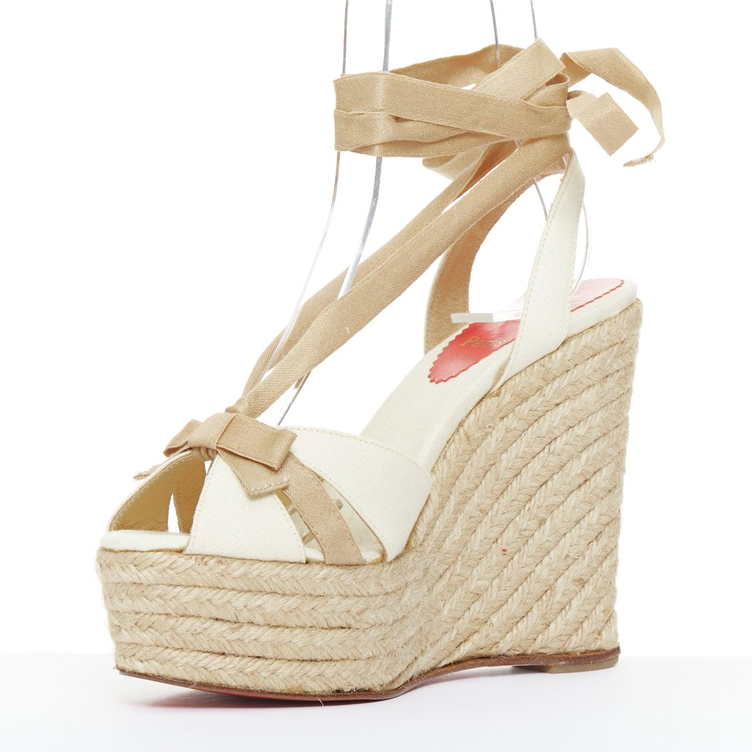 CHRISTIAN LOUBOUTIN Isabelle - Chaussures compensées à nœud papillon en toile de jute beige crème EU36 Excellent état - En vente à Hong Kong, NT