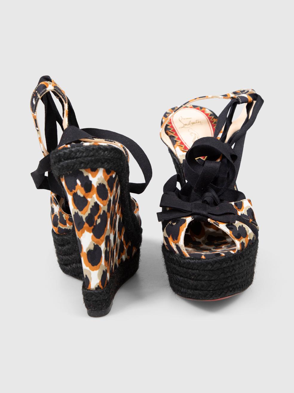 Christian Louboutin Isabelle Leopard Keilsandalen Größe IT 38 im Zustand „Hervorragend“ im Angebot in London, GB