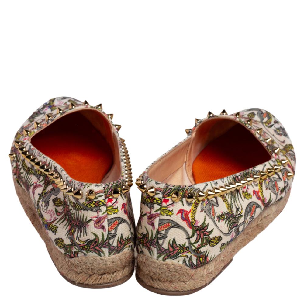 De las mujeres Christian Louboutin Marfil  Lienzo Ares Espadrilles Picos Flats Talla 37