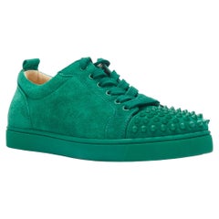 CHRISTIAN LOUBOUTIN Junior Spike Orlato Kelly green studded toe low sneaker EU41