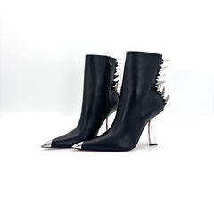 Christian Louboutin Kate Max Booty Spikes Claw Black Pointed Toe Boots 38.5