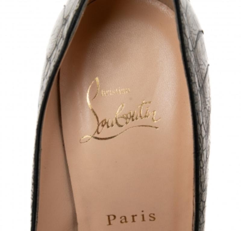 Christian Louboutin escarpins Bibi à plateforme en cuir d'autruche vert kaki, taille 37 Pour femmes en vente