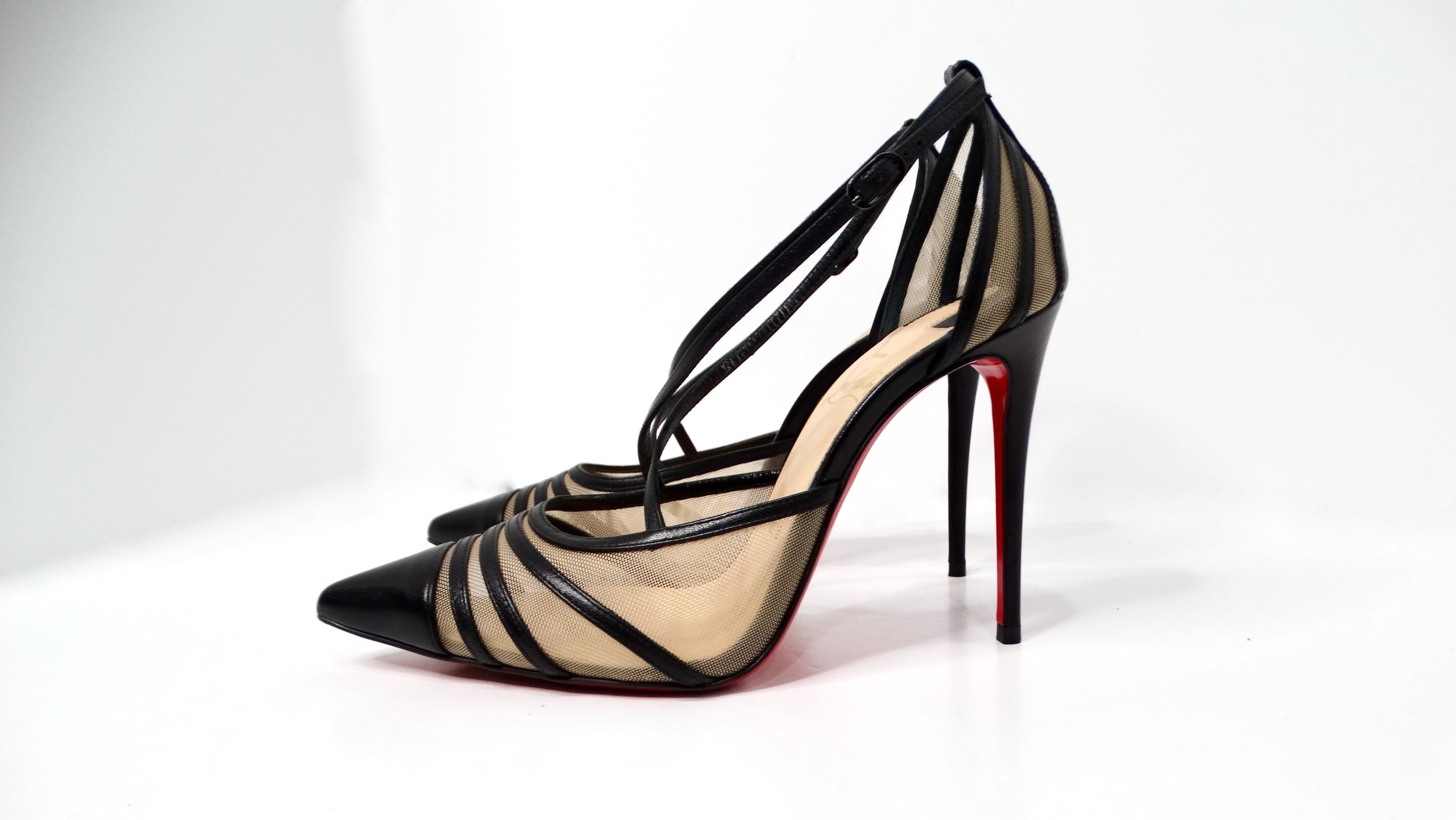 Christian Louboutin Kid Rete Theodorella 100mm Pumps in pelle nera In condizioni buone in vendita a Scottsdale, AZ