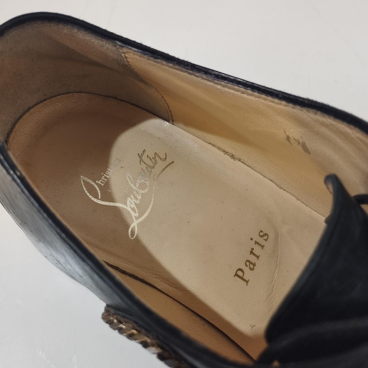 Christian Louboutin Laced Shoe IT 37, 5 For Sale 2