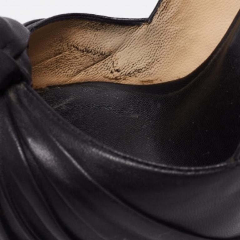 Christian Louboutin Lady Gres Knotted 20th Anniversary Peep-Toe Pumps Size 37 For Sale 3