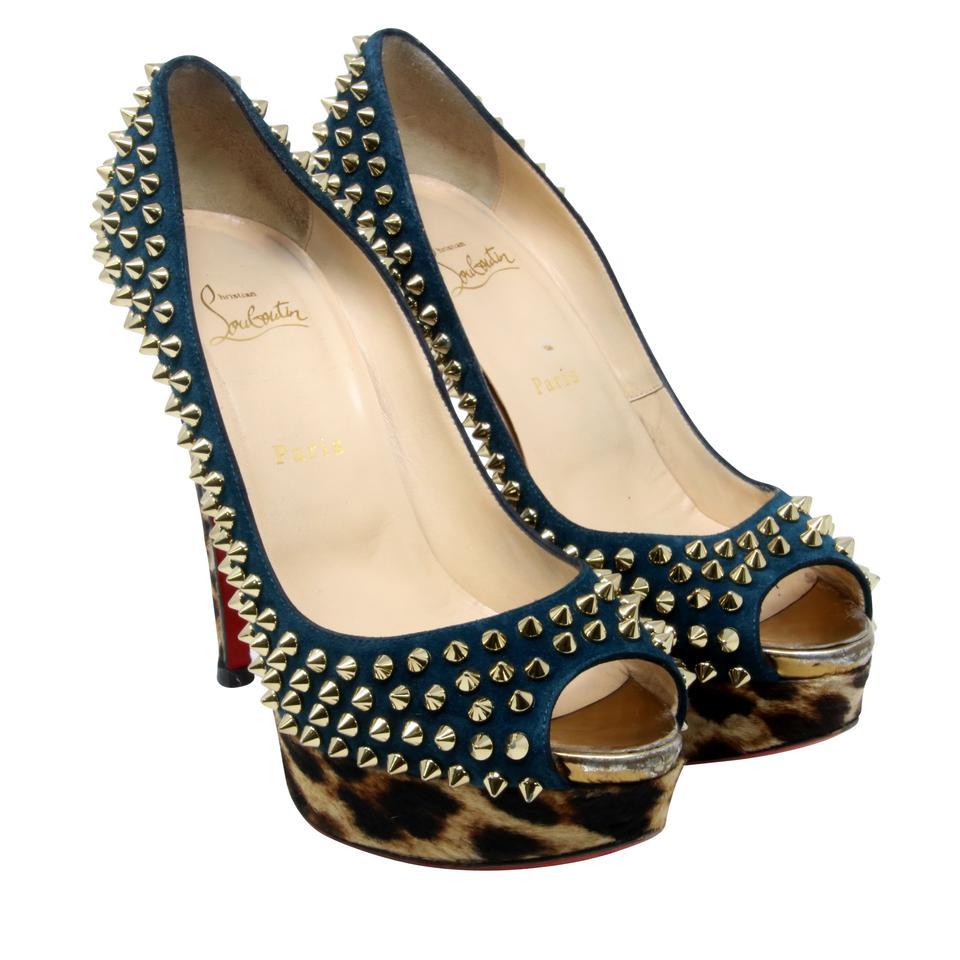 Christian Louboutin Lady Peep Spikes 150 39.5 Pony Hair Pumps CL-1021P-0020

Highly demanded Christian Louboutin pumps, these Lady Peep Spikes 150 are cutting-edge and bold! These teal suede platform peep toe pumps are completely covered in