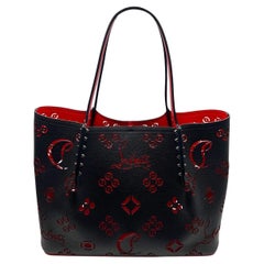 Christian Louboutin Große Lasercut Cabarock Loubinthesky-Tasche